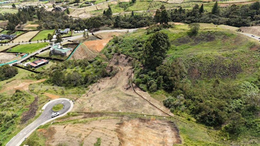Lote en venta en Guamito, La Ceja, 3678 m² · foto 2 de 8