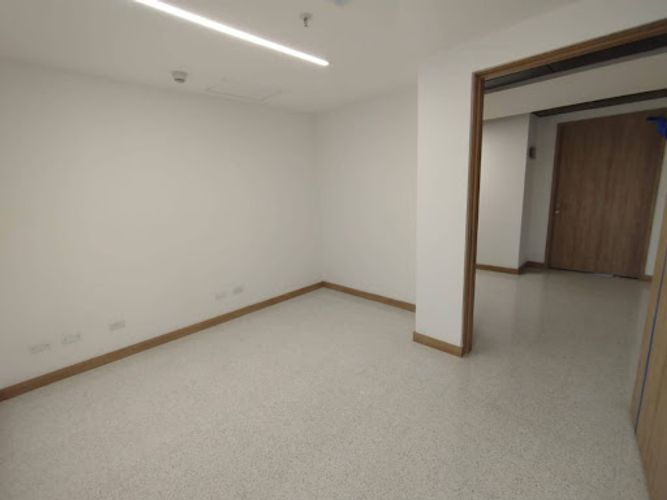 Consultorio en arriendo en Ciudad Del Río, Medellín, 38 m² · foto 2 de 7