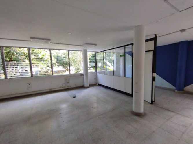 Oficina en arriendo en Cabañas, Bello, 569 m² · foto 3 de 16