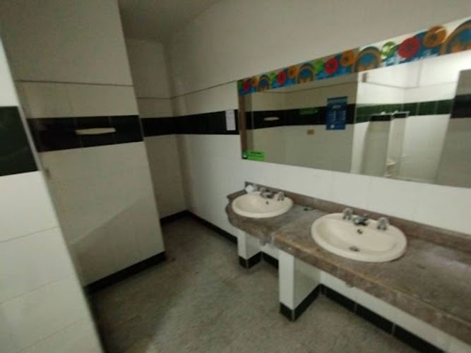 Oficina en arriendo en Cabañas, Bello, 569 m² · foto 14 de 16