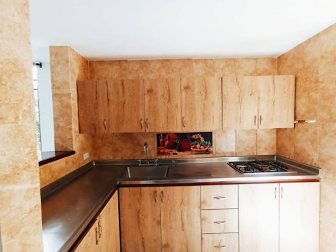 Casa de 3 alcobas en venta en Pajarito, Medellín, 86 m² · foto 3 de 24