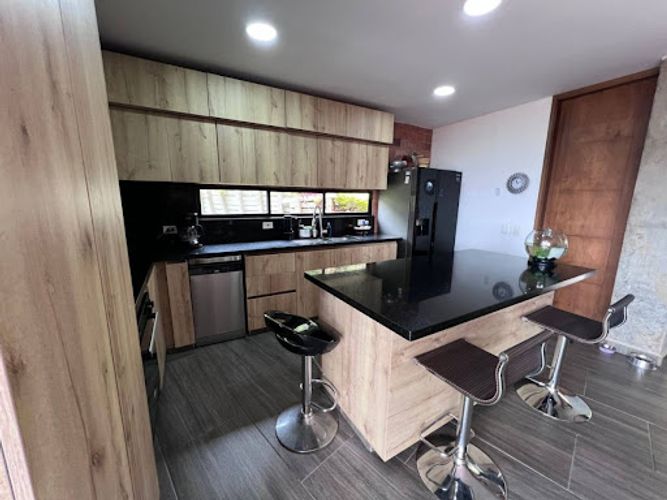 Casa de 7 alcobas en venta en Loma Del Escobero, Envigado, 472 m² · foto 6 de 24