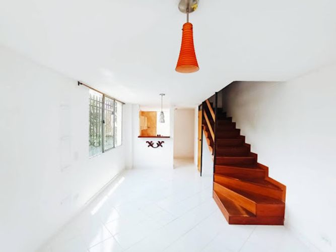 Casa de 3 alcobas en venta en Pajarito, Medellín, 86 m² · foto 7 de 24
