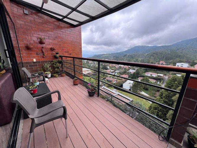 Casa de 7 alcobas en venta en Loma Del Escobero, Envigado, 472 m² · foto 14 de 24