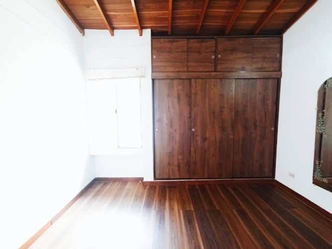 Casa de 3 alcobas en venta en Pajarito, Medellín, 86 m² · foto 17 de 24