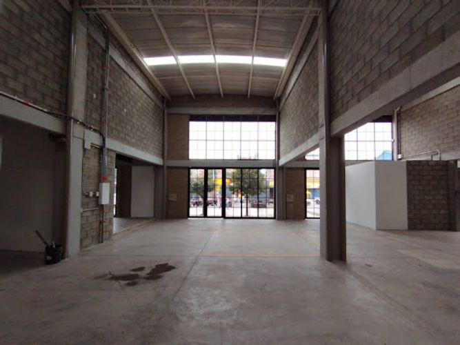 Local en arriendo en Cuchillas De San Jose, Rionegro, 186 m² · foto 2 de 10