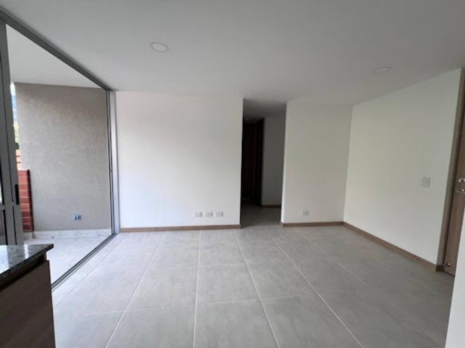 Apartamento de 2 alcobas en venta en La Doctora, Sabaneta, 61 m² · foto 10 de 18
