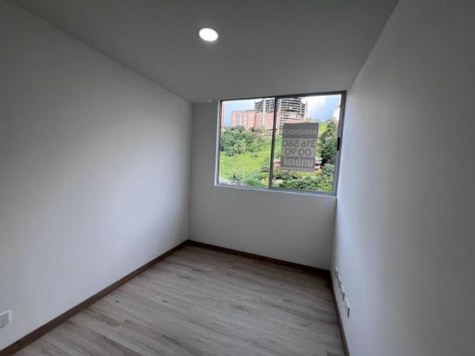 Apartamento de 2 alcobas en venta en La Doctora, Sabaneta, 61 m² · foto 11 de 18