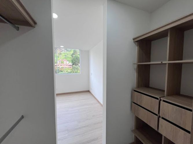 Apartamento de 2 alcobas en venta en La Doctora, Sabaneta, 61 m² · foto 16 de 18