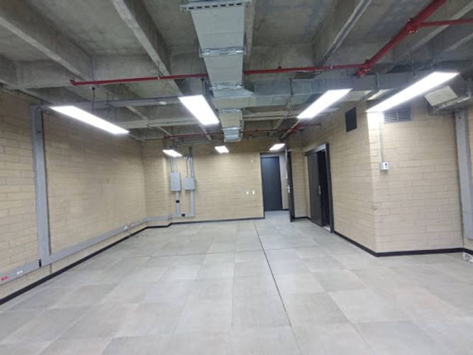 Oficina en arriendo en La Aguacatala, Medellín, 70 m² · foto 3 de 6