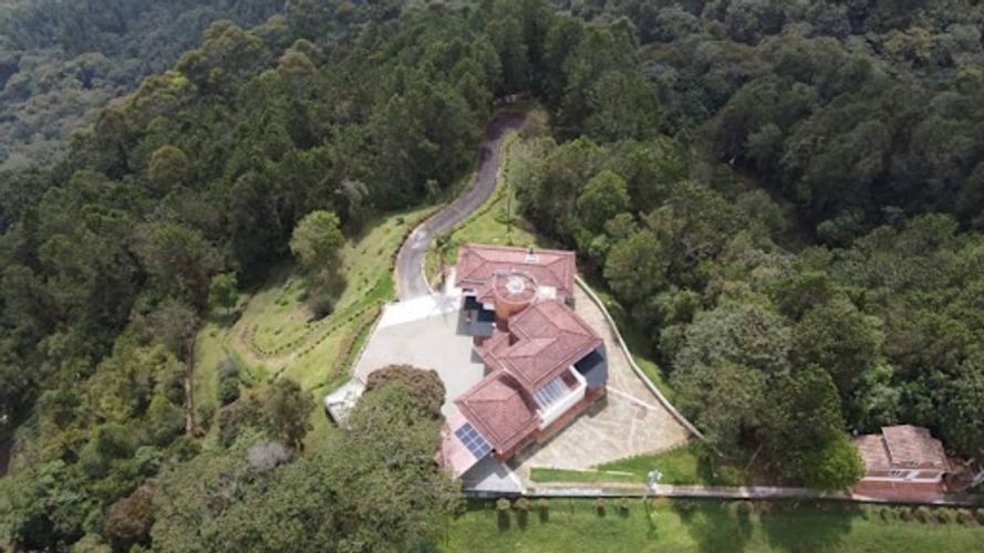 Casa de 5 alcobas en arriendo en La Catedral, Sabaneta, 550 m² · foto 21 de 22