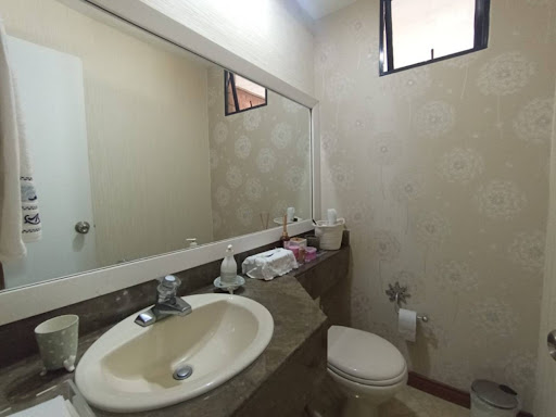 Casa en arriendo en El Tesoro, Medellín · foto 17 de 23