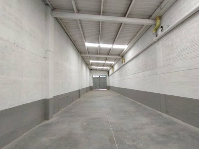Bodega en arriendo en San Lorenzo, Rionegro, 1500 m² · foto 4 de 15