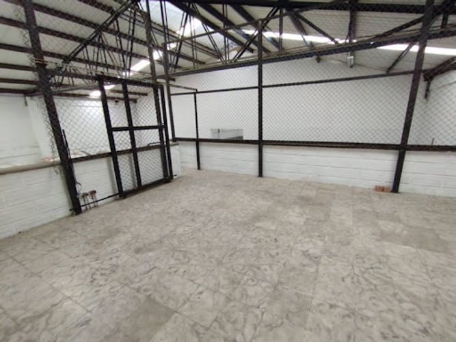 Bodega en arriendo en San Lorenzo, Rionegro, 1500 m² · foto 9 de 15
