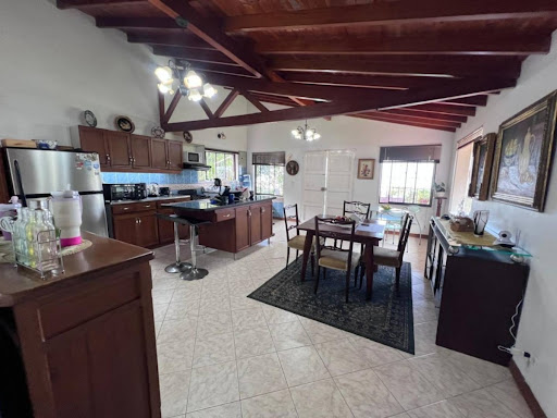 Casa en arriendo en Los Balsos, Medellín · foto 9 de 24