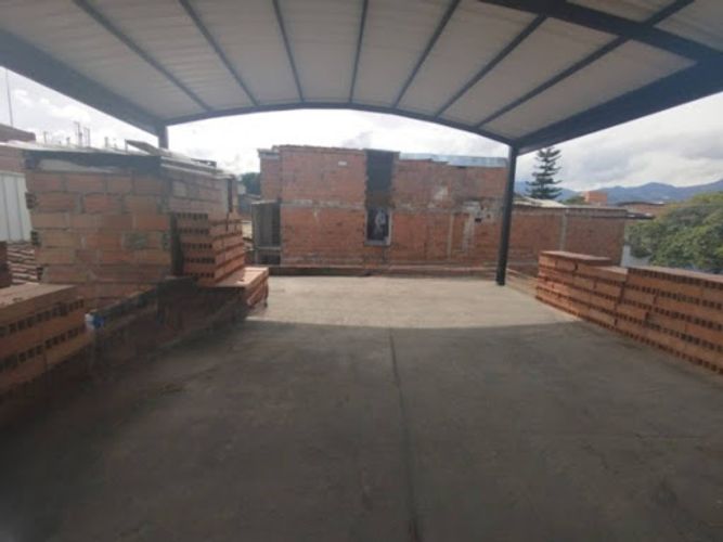 Bodega en arriendo en Belén Fatima, Medellín, 60 m² · foto 2 de 5