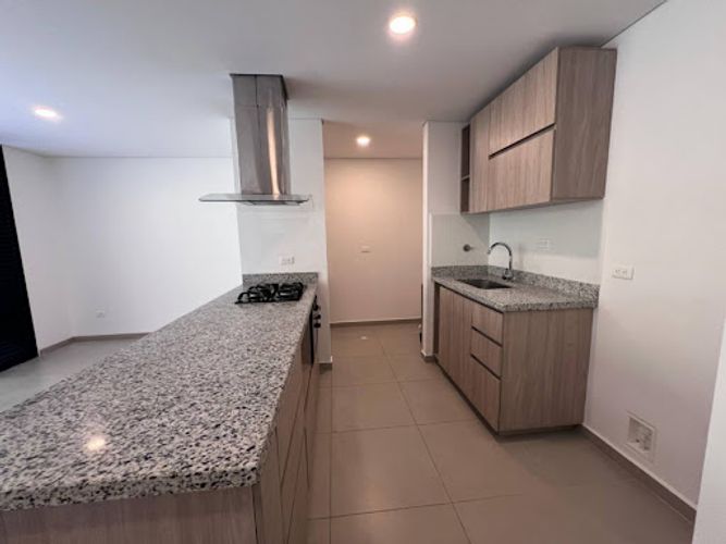 Apartamento de 3 alcobas en venta en Santa Elena, El Retiro, 68 m² · foto 2 de 23