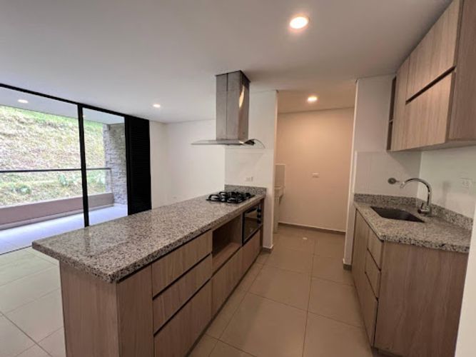 Apartamento de 3 alcobas en venta en Santa Elena, El Retiro, 68 m² · foto 3 de 23