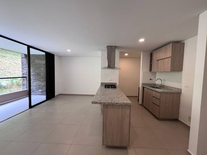Apartamento de 3 alcobas en venta en Santa Elena, El Retiro, 68 m² · foto 4 de 23