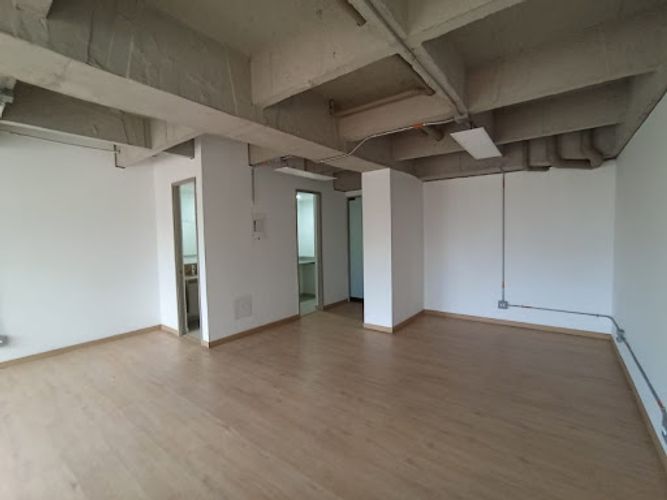 Oficina en venta en Laureles, Medellín, 51 m² · foto 5 de 9