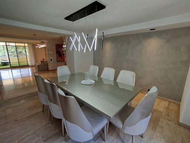 Apartamento de 4 alcobas en arriendo en Loma Del Campestre, Medellín, 365 m² · foto 3 de 24