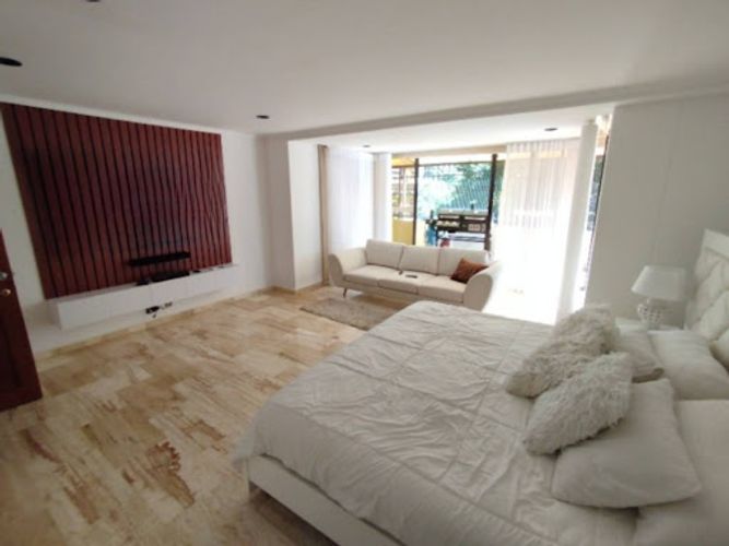 Apartamento de 4 alcobas en arriendo en Loma Del Campestre, Medellín, 365 m² · foto 10 de 24