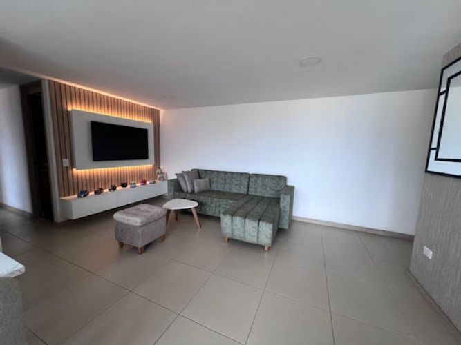 Apartamento de 3 alcobas en venta en Las Lomitas, Sabaneta, 85 m² · foto 4 de 24