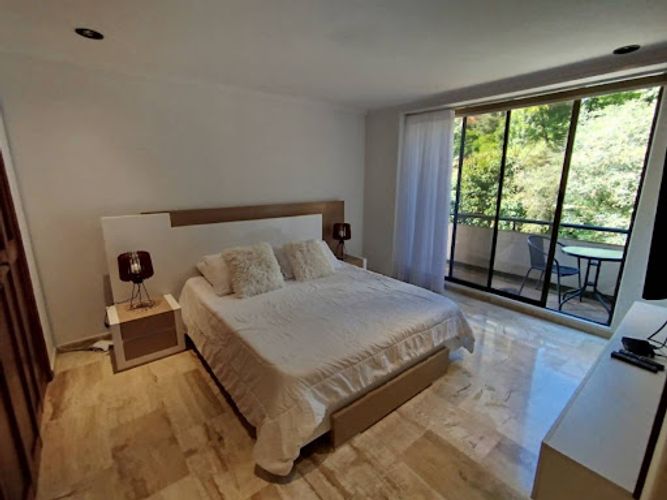 Apartamento de 4 alcobas en arriendo en Loma Del Campestre, Medellín, 365 m² · foto 14 de 24