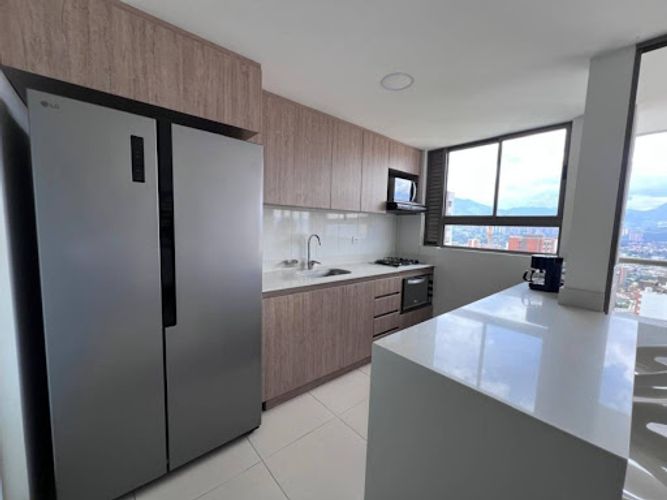 Apartamento de 3 alcobas en venta en Las Lomitas, Sabaneta, 85 m² · foto 10 de 24