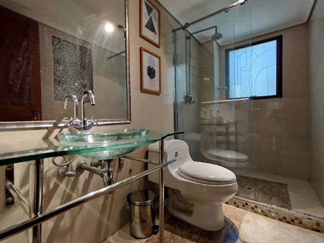 Apartamento de 4 alcobas en arriendo en Loma Del Campestre, Medellín, 365 m² · foto 19 de 24
