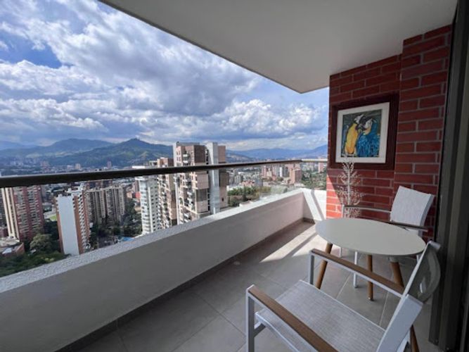 Apartamento de 3 alcobas en venta en Las Lomitas, Sabaneta, 85 m² · foto 23 de 24