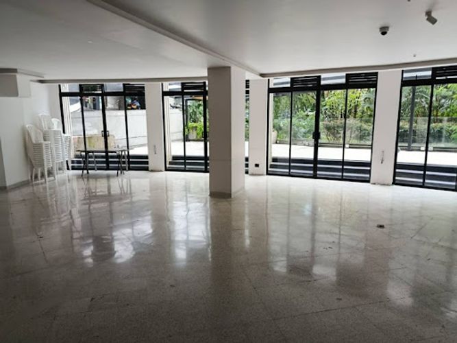 Local en arriendo en Milla De Oro, Medellín, 230 m² · foto 3 de 13