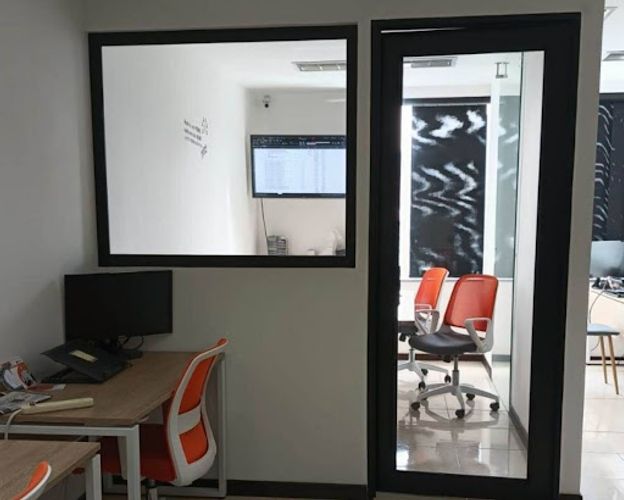 Oficina en arriendo en Milla De Oro, Medellín, 45 m² · foto 3 de 5