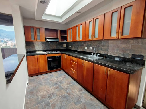 Apartamento en arriendo en Laureles, Medellín · foto 3 de 24