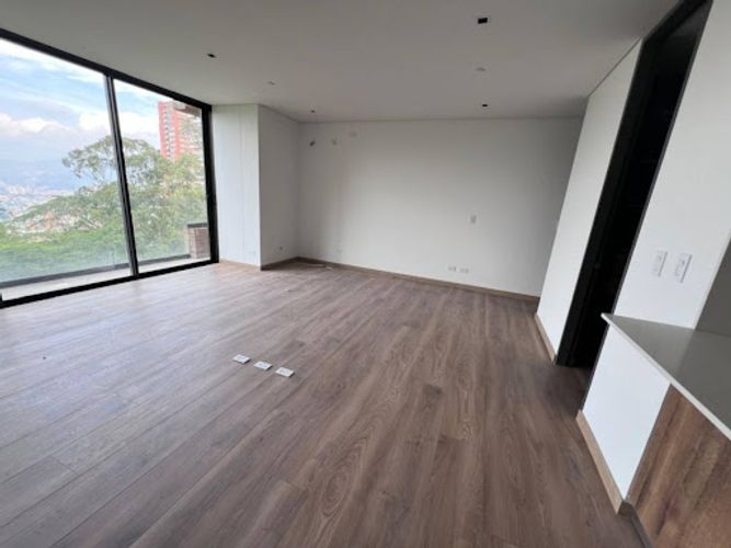 Apartaestudio en venta en Altos Del Poblado, Medellín, 63 m² · foto 8 de 20
