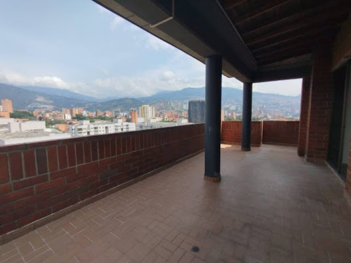 Apartamento en arriendo en Laureles, Medellín · foto 9 de 24