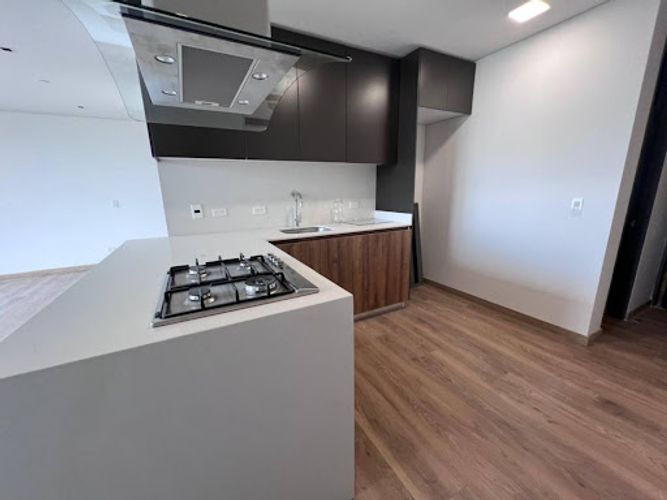 Apartaestudio en venta en Altos Del Poblado, Medellín, 63 m² · foto 14 de 20