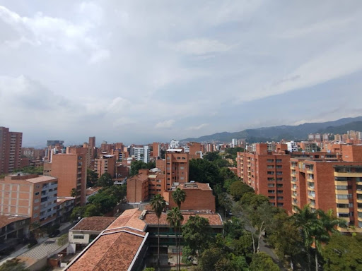 Apartamento en arriendo en Laureles, Medellín · foto 20 de 24