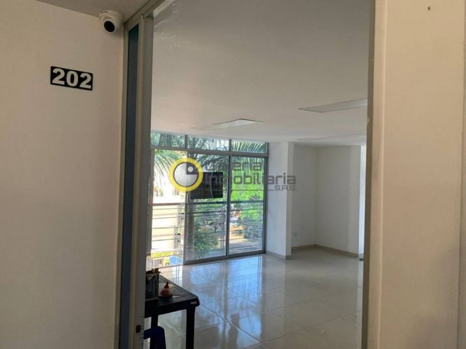 Local en arriendo en Universidad, Bucaramanga, 25 m² · foto 2 de 9