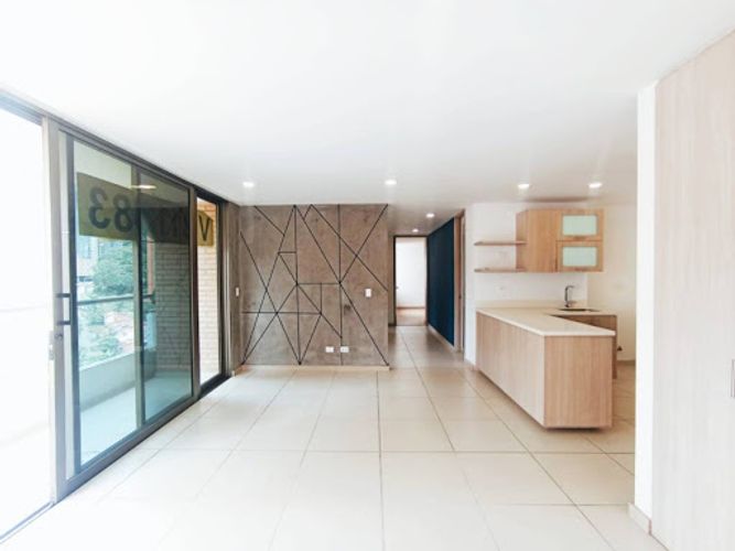 Apartamento de 2 alcobas en venta en Loma De San Jose, Sabaneta, 98 m² · foto 2 de 24