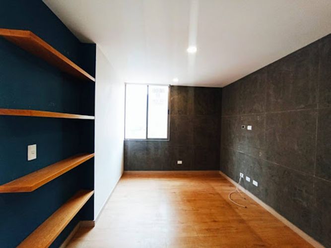 Apartamento de 2 alcobas en venta en Loma De San Jose, Sabaneta, 98 m² · foto 12 de 24