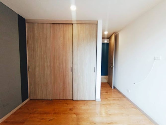 Apartamento de 2 alcobas en venta en Loma De San Jose, Sabaneta, 98 m² · foto 13 de 24