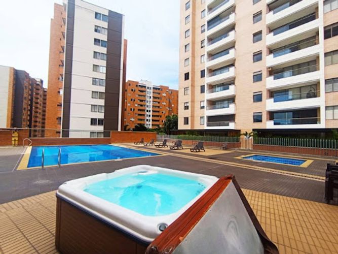 Apartamento de 2 alcobas en venta en Loma De San Jose, Sabaneta, 98 m² · foto 20 de 24