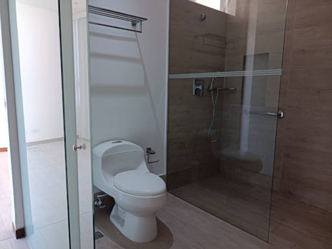 Apartamento de 4 alcobas en arriendo en Loma Del Campestre, Medellín, 282 m² · foto 19 de 24
