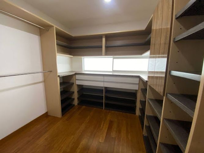 Casa de 3 alcobas en arriendo en Loma Benedictinos, Medellín, 337 m² · foto 16 de 24