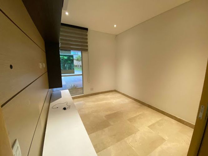 Casa de 3 alcobas en arriendo en Loma Benedictinos, Medellín, 337 m² · foto 19 de 24