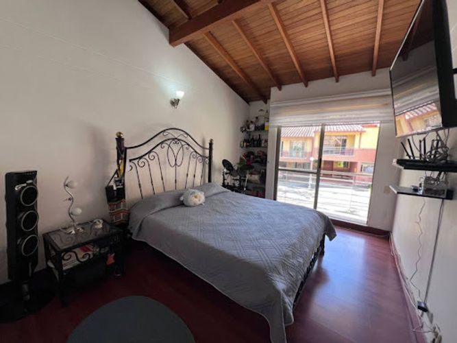 Casa de 4 alcobas en venta en Cumbres, Envigado, 272 m² · foto 10 de 24