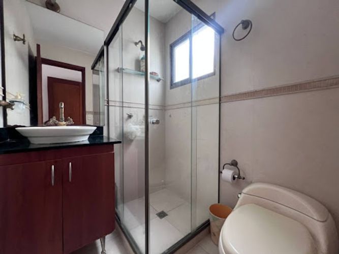 Casa de 4 alcobas en venta en Cumbres, Envigado, 272 m² · foto 13 de 24