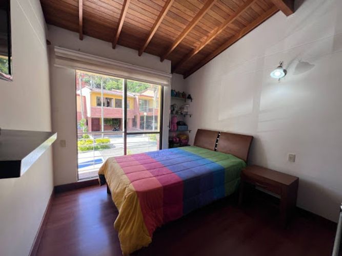 Casa de 4 alcobas en venta en Cumbres, Envigado, 272 m² · foto 14 de 24