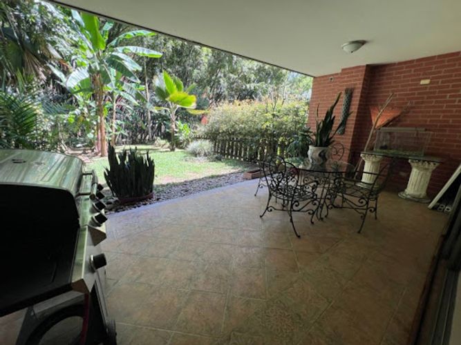 Casa de 4 alcobas en venta en Cumbres, Envigado, 272 m² · foto 23 de 24